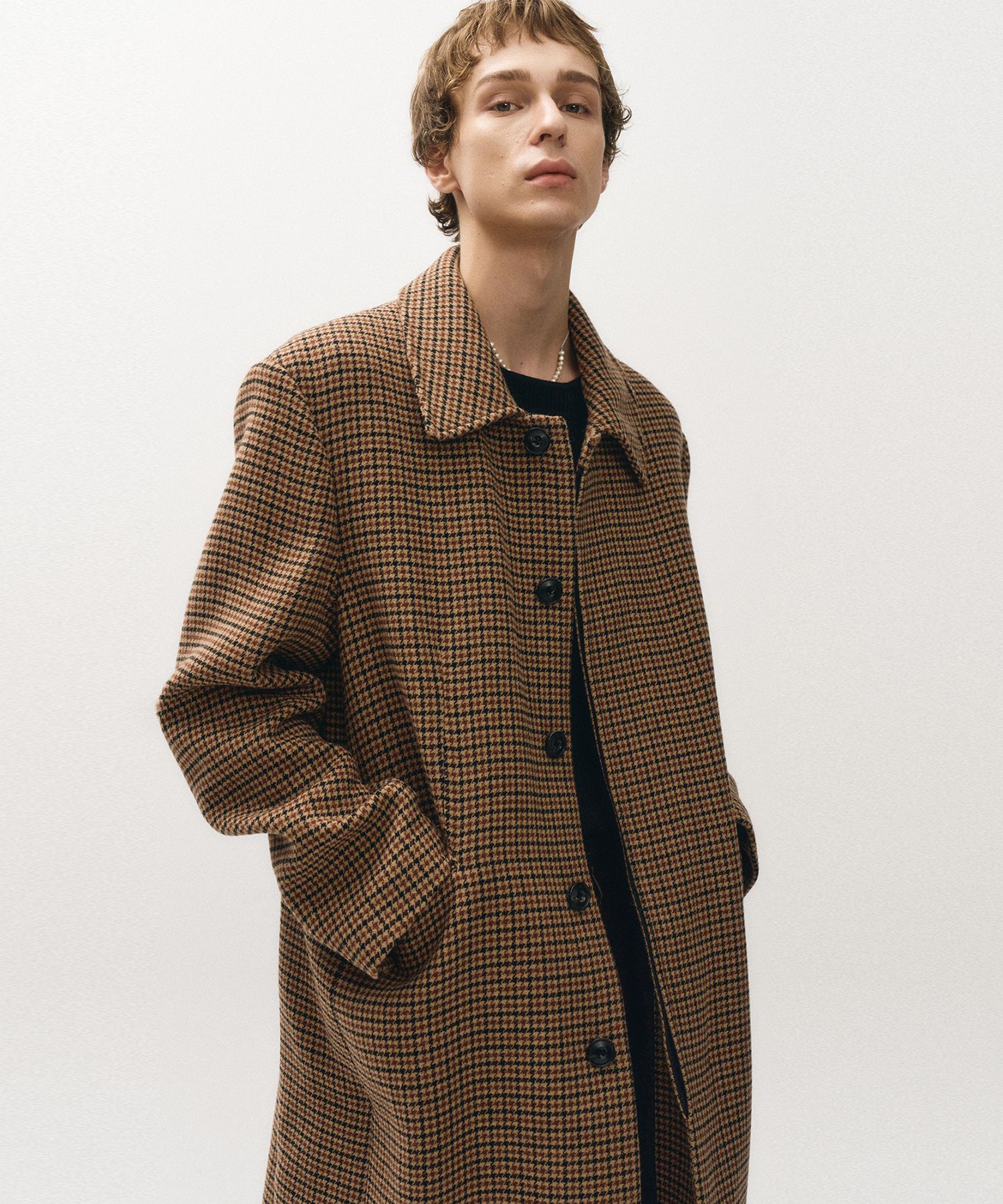 MUSINSA NOIRER Houndstooth oversized mac coat (beige)