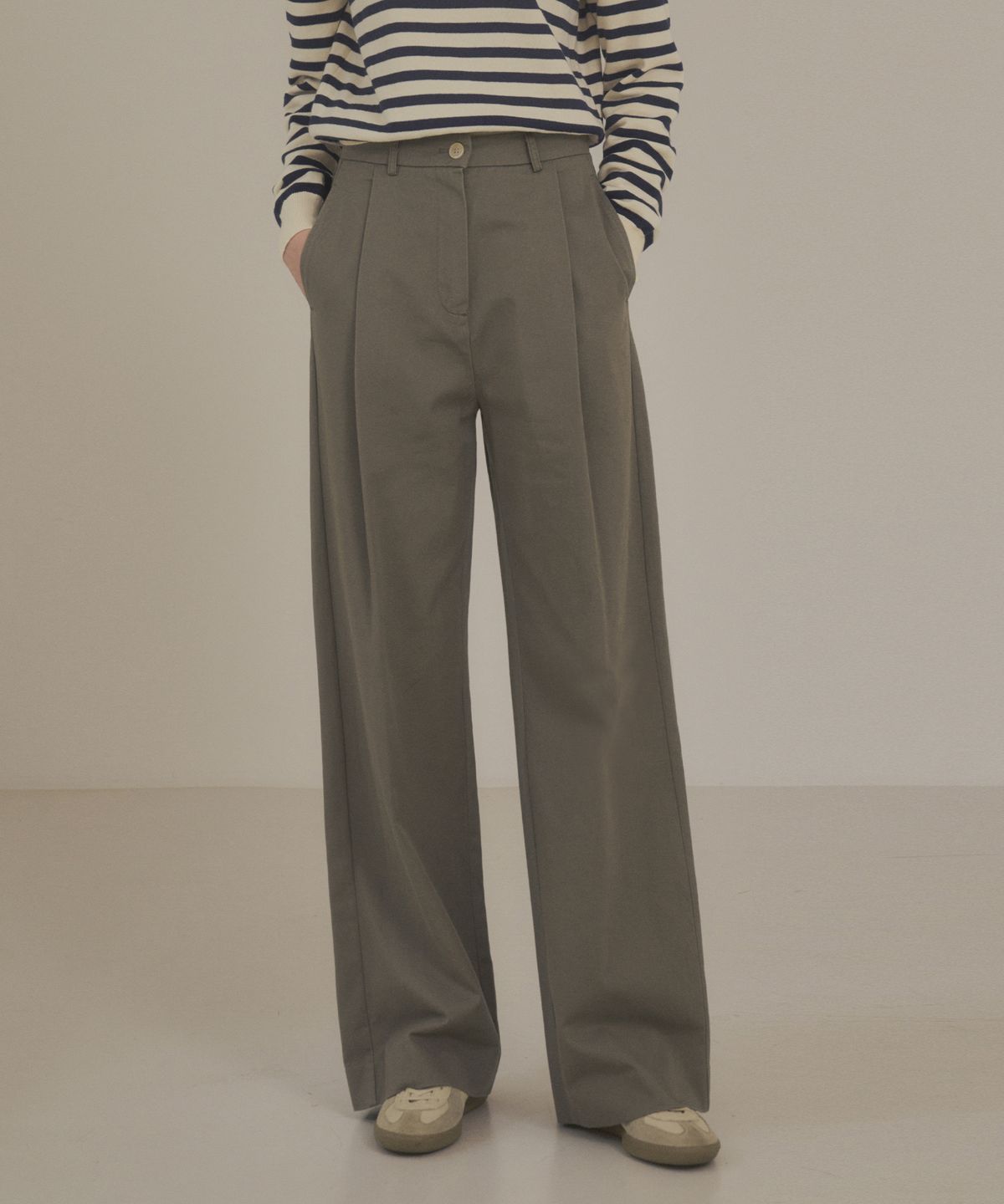 시야쥬(SIYAZU) SIPT7093 원턱 와이드 치노 팬츠_Khaki gray