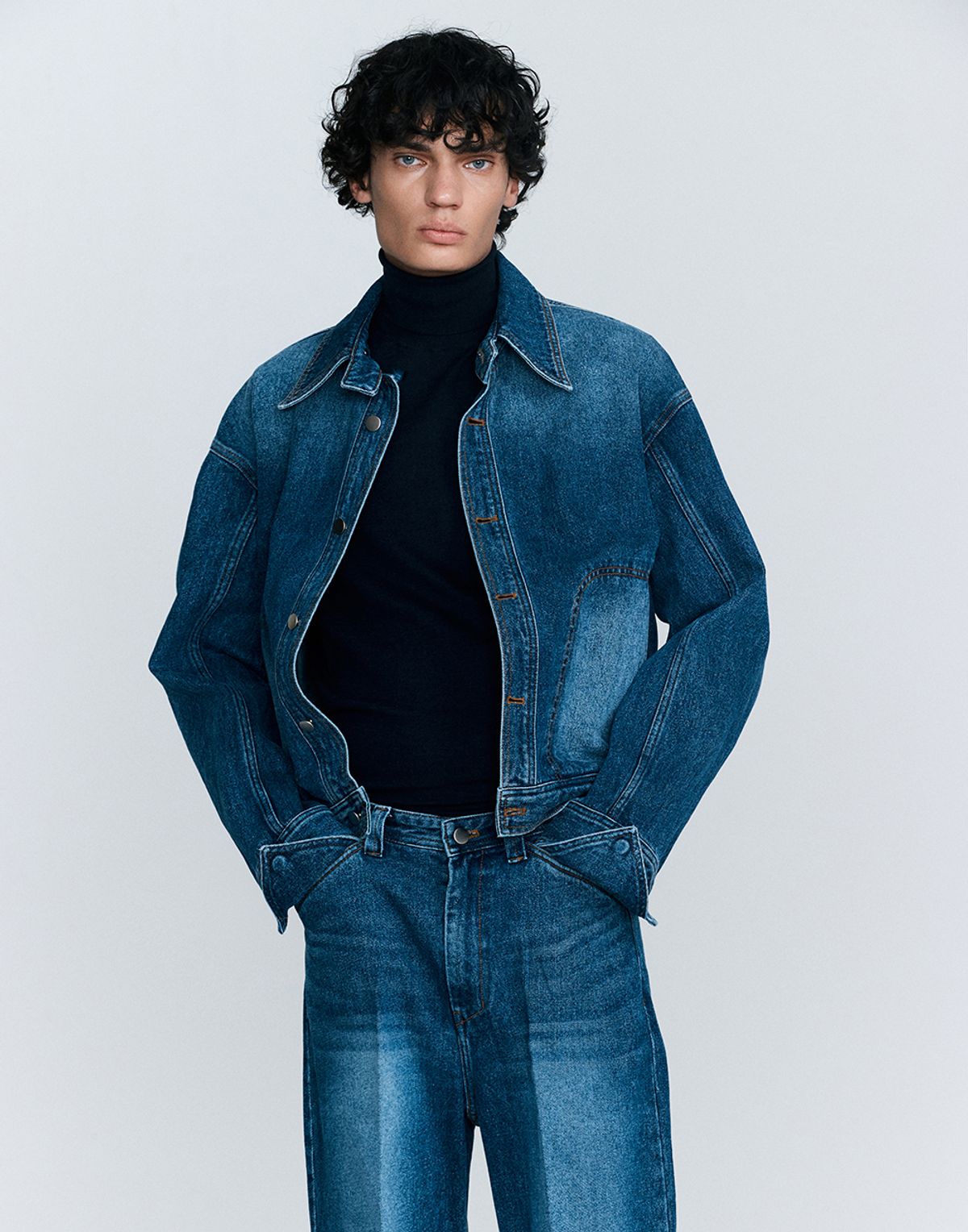 호이테(HEUTE) TRIANGLE TRUCKER JACKET (DARK BLUE)