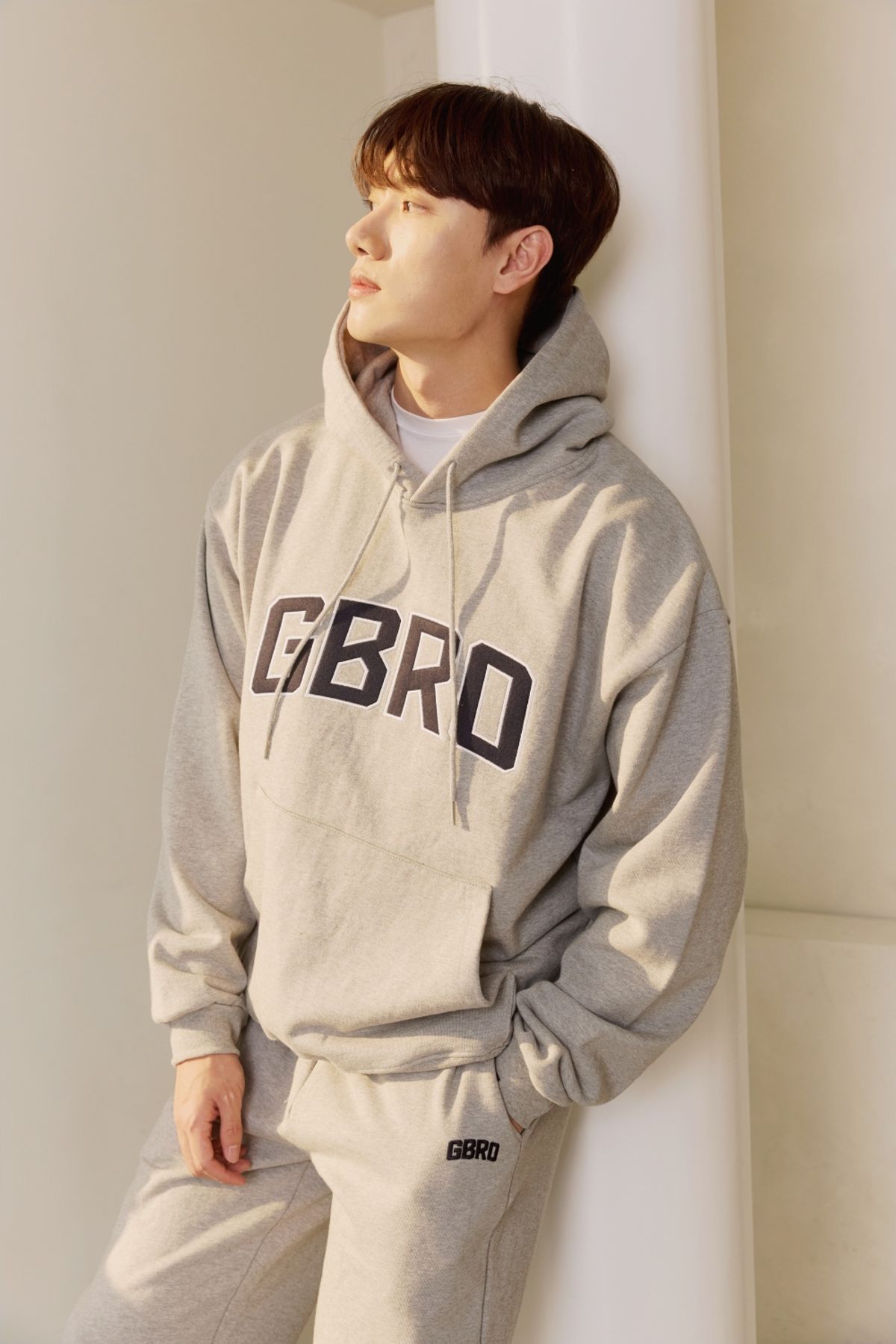 짐브로(GBRO) 헤비웨이트 아치로고 후드티