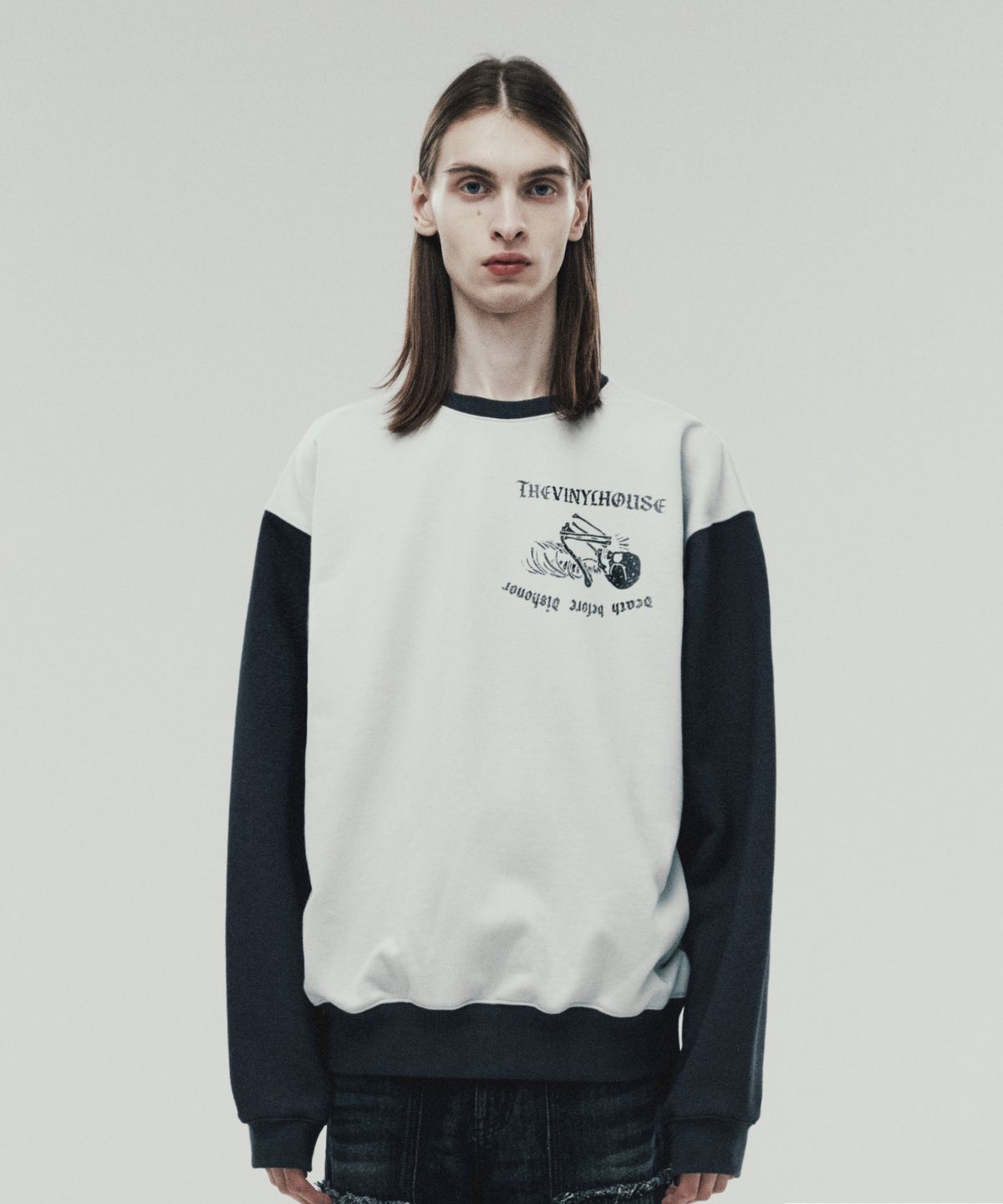 더바이닐하우스(THEVINYLHOUSE) PRAY FOR SWEATSHIRTS GREY (VH2DFUM448A)