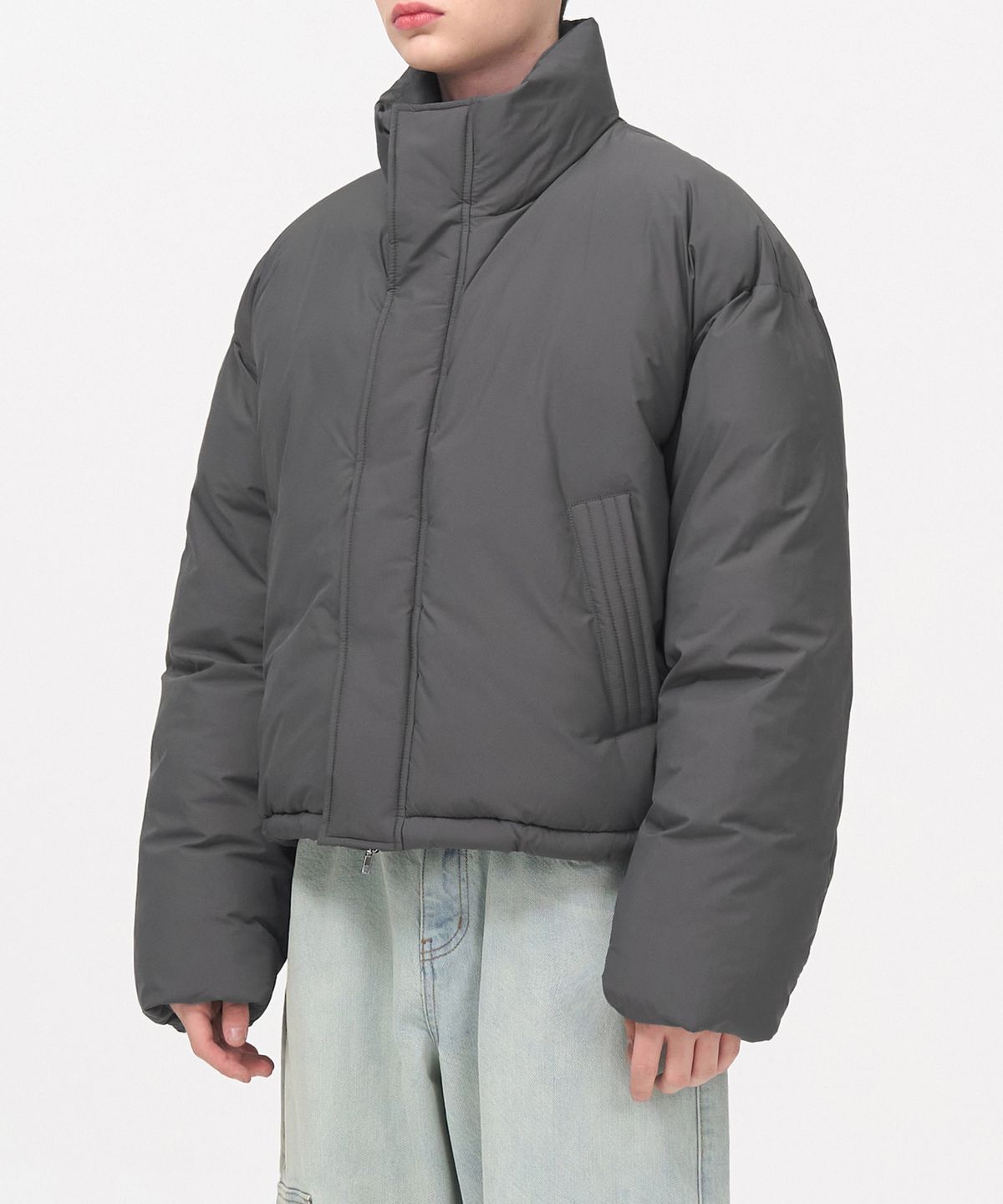 토피(TOFFEE) 논 퀼팅 크롭 패딩 점퍼 (CHARCOAL GREY)