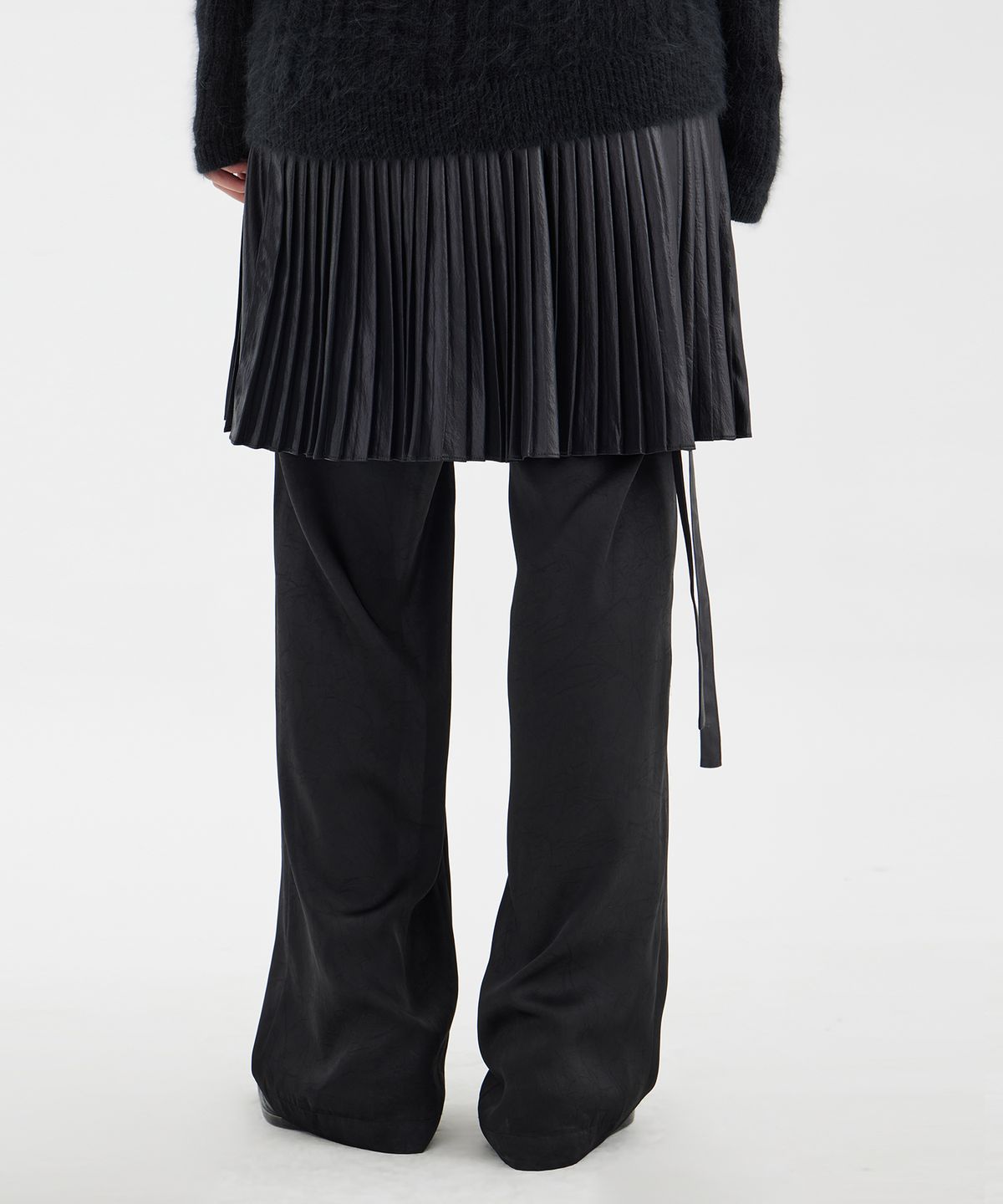 유스(YOUTH) Metalic Ballerina Skirt - Black