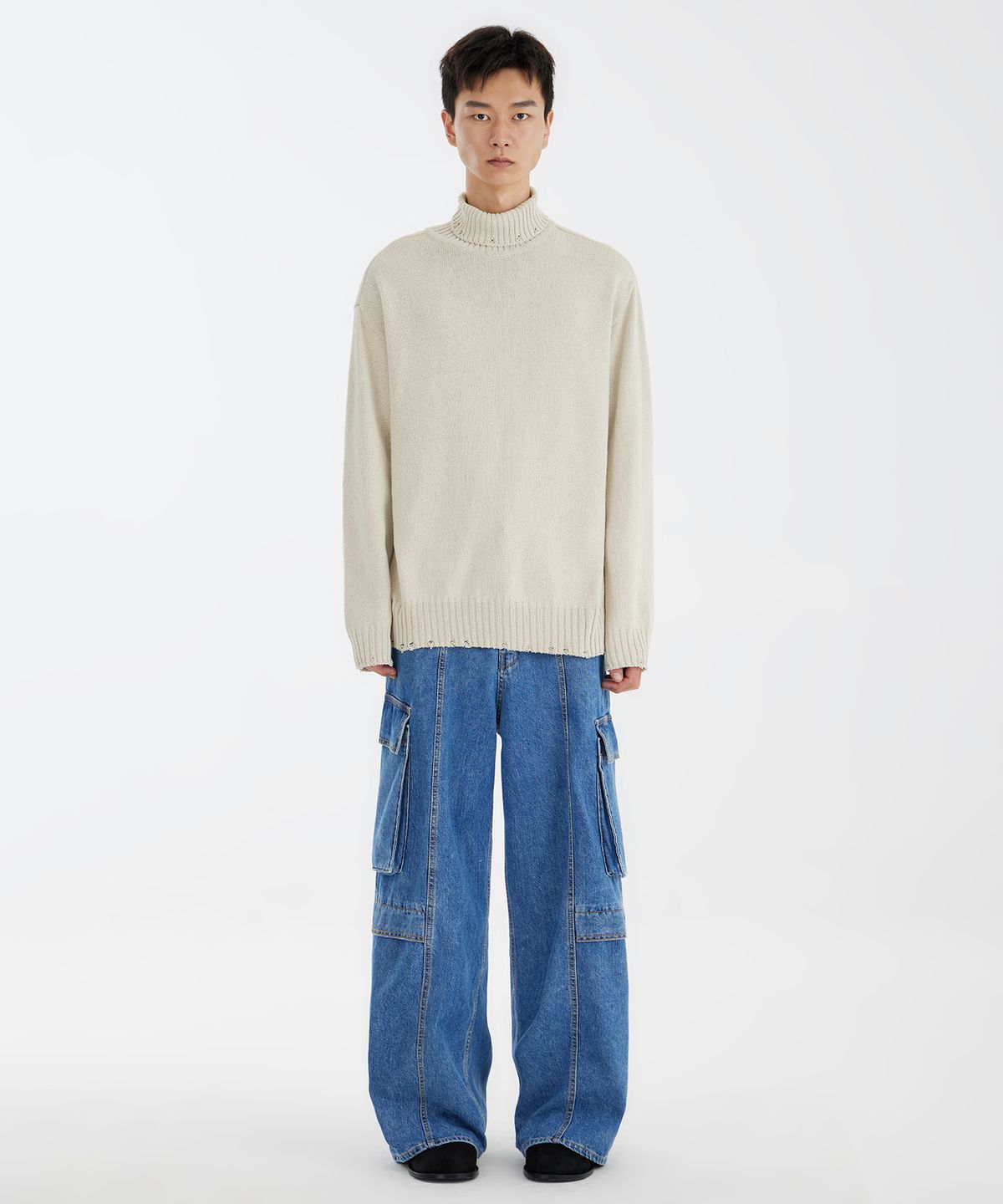 유스(YOUTH) Damaged Rip Turtleneck T-shirt - Ivory