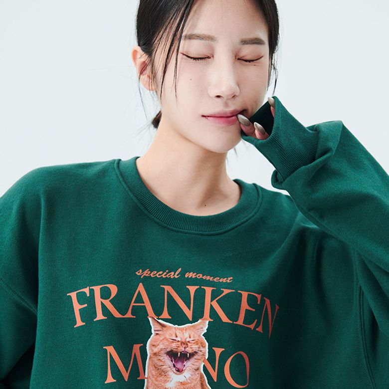 크러쉬 샤우트캣 맨투맨