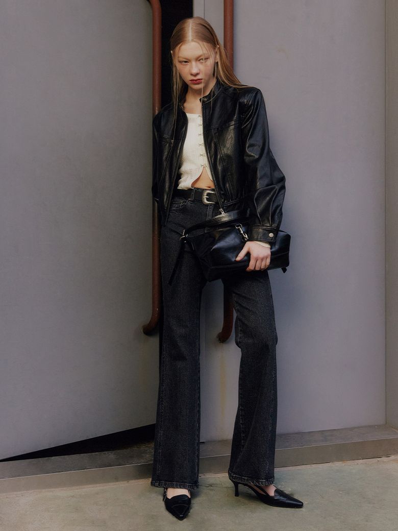 Boots Cut Denim Pants in Black VJ3AL381-10
