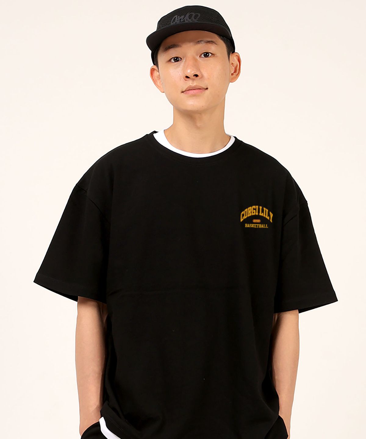 스터프(STUFF) 코기 스몰 텍스트 로고 블랙 헤비 반팔티