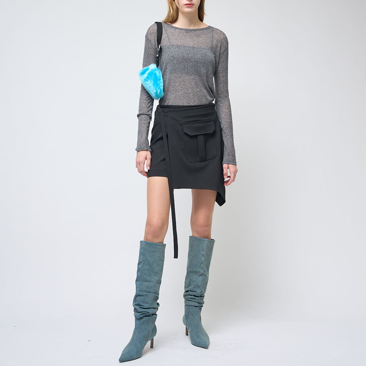 320쇼룸(320SHOWROOM) Unbalance Pocket String Wrap Mini Skirt Black