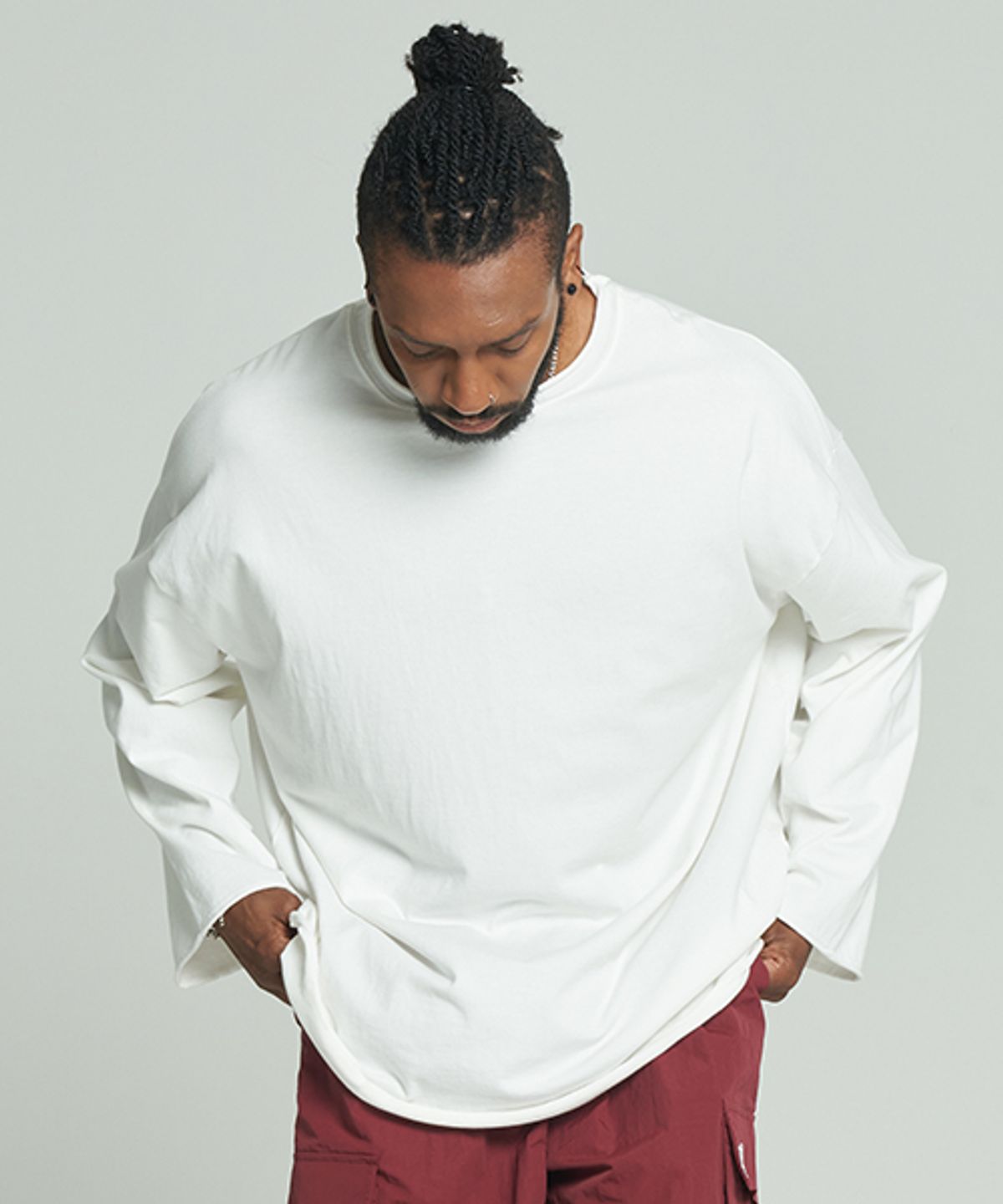 테네르(TENER) 워싱 데끼 박스티 화이트