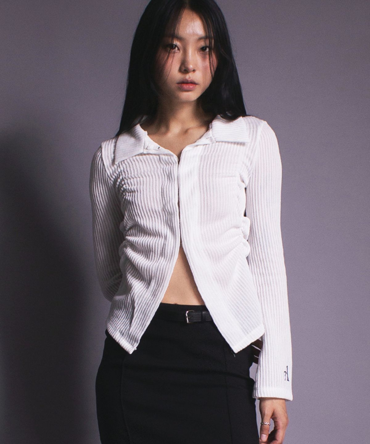 어퓨커멘츠(A FEW COMMENTS) 카라 셔링 후크 가디건 WHITE