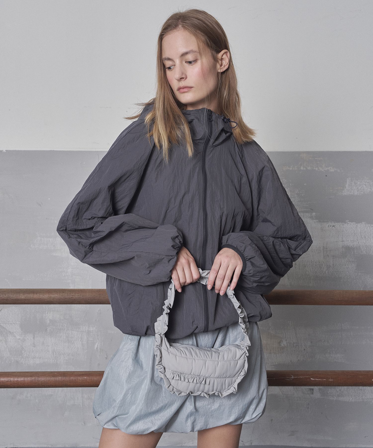 人気【GROVE】GRVR SPORTS_MINI FRILL BAG MUSINSA | GROVE GRVR SPORTS_Mini Frill Bag_BLACK