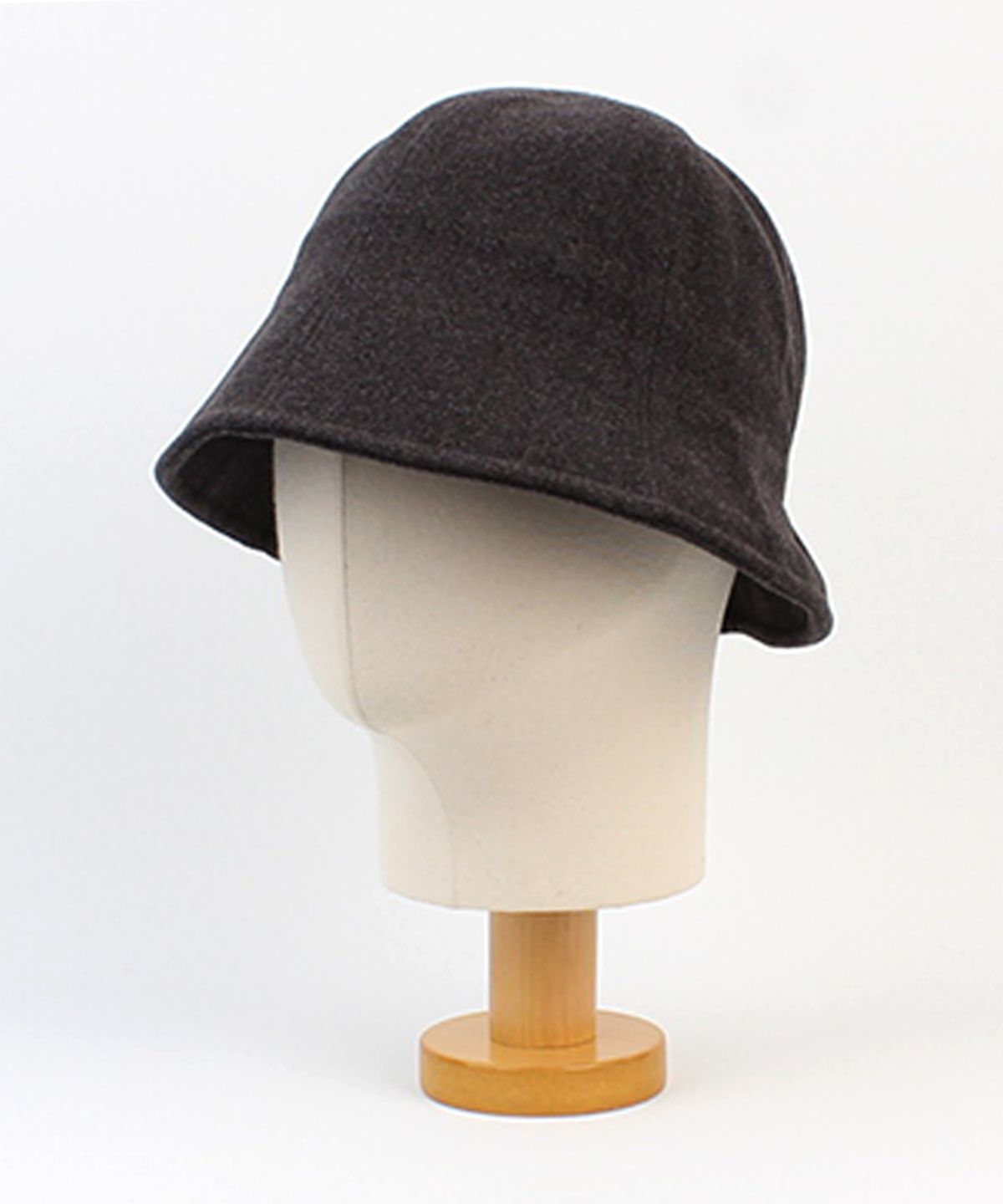 유니버셜 케미스트리(UNIVERSAL CHEMISTRY) Simple Wool Gray Bucket Hat 울버킷햇