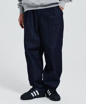 WIDE BANDING ONE TUCK DENIM PANTS_INDIGO