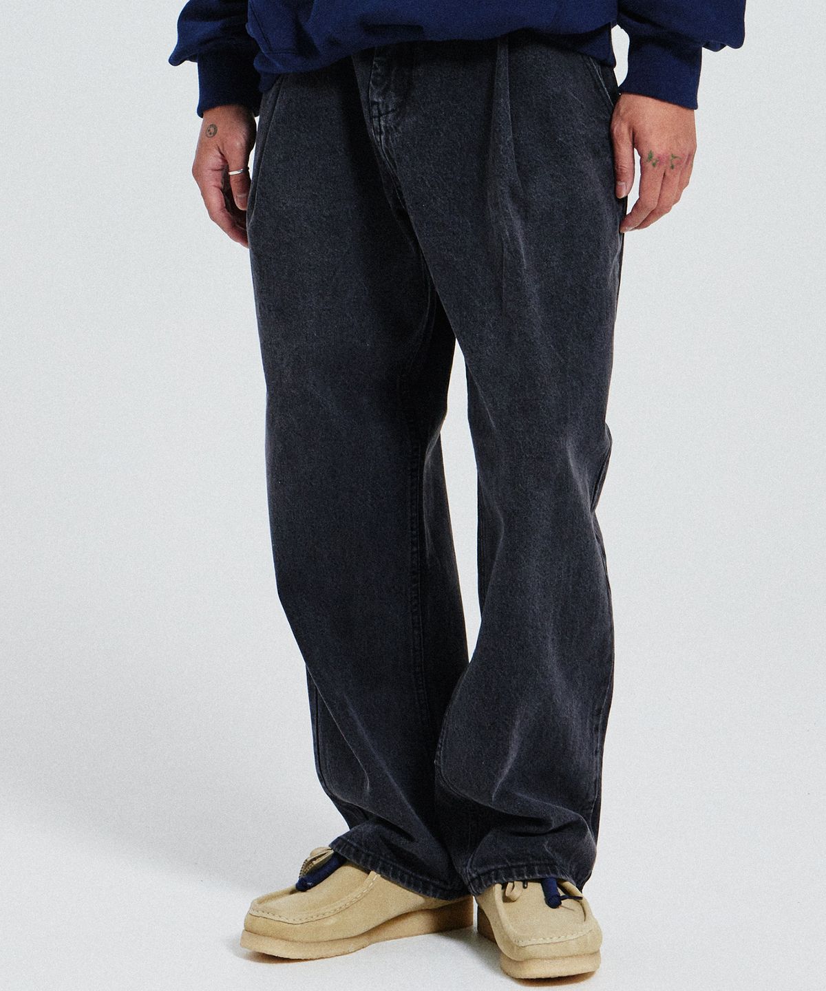 디 그랜드 마틴(DE GRAND MATIN) WIDE ONE TUCK DENIM PANTS_BLACK