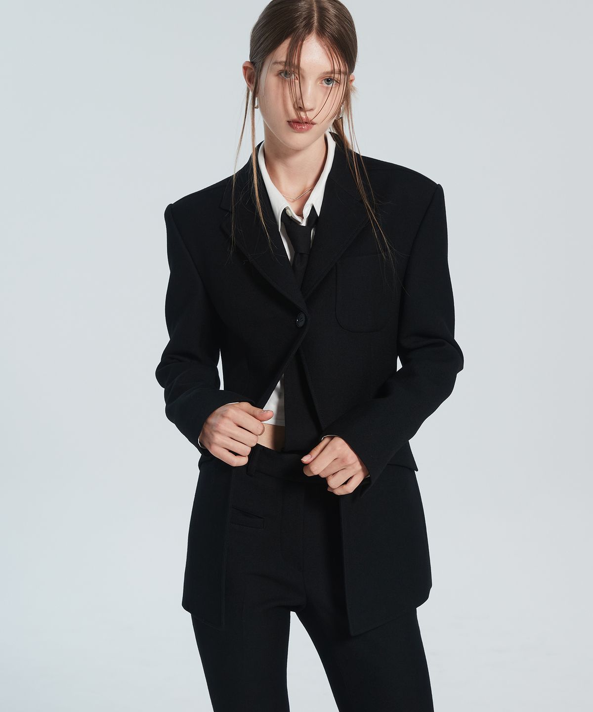 라클레르(RACLEUR) RA 원버튼 테일러드 자켓 [BLACK]
