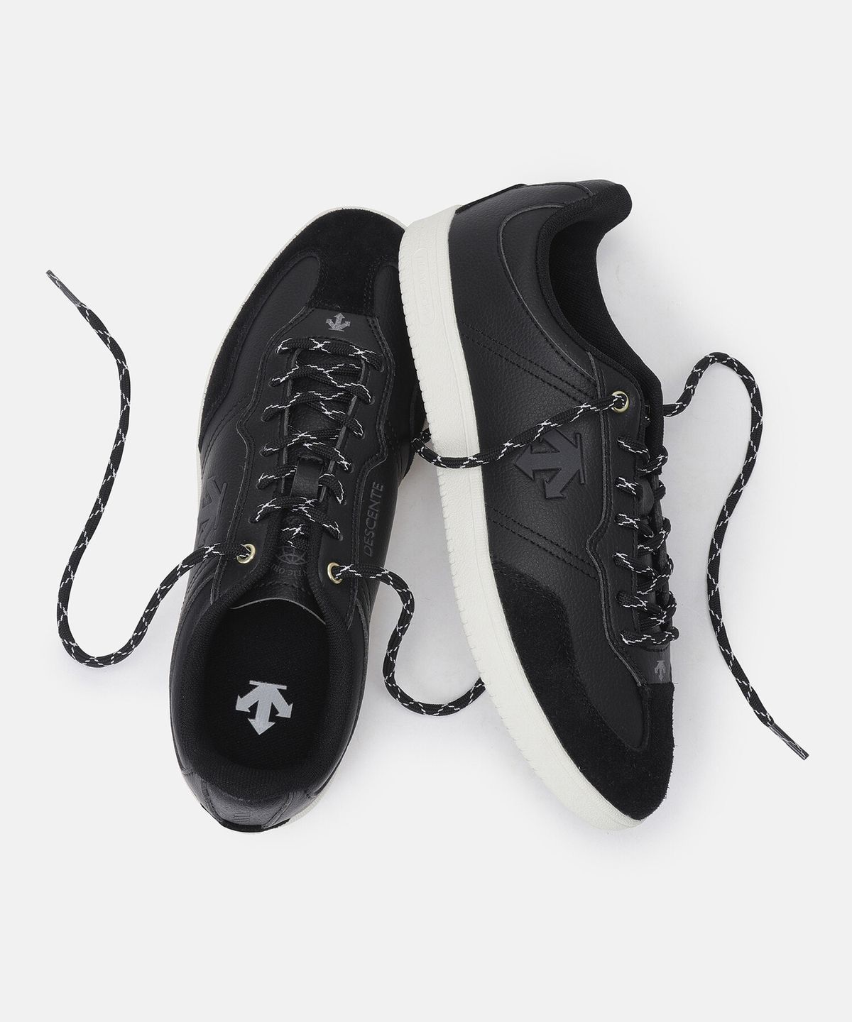 데상트(DESCENTE) 엣지 코트 블랙(SP323LSN75)