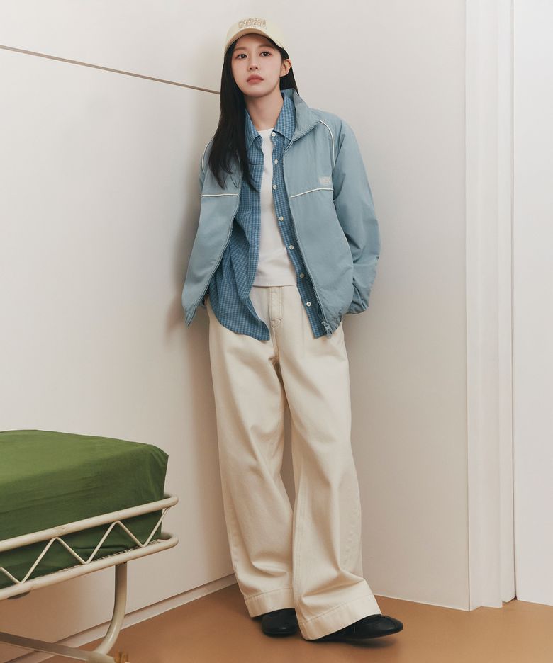 [고윤정 PICK] W LOW-WAIST TUCK WIDE DENIM PANTS ecru