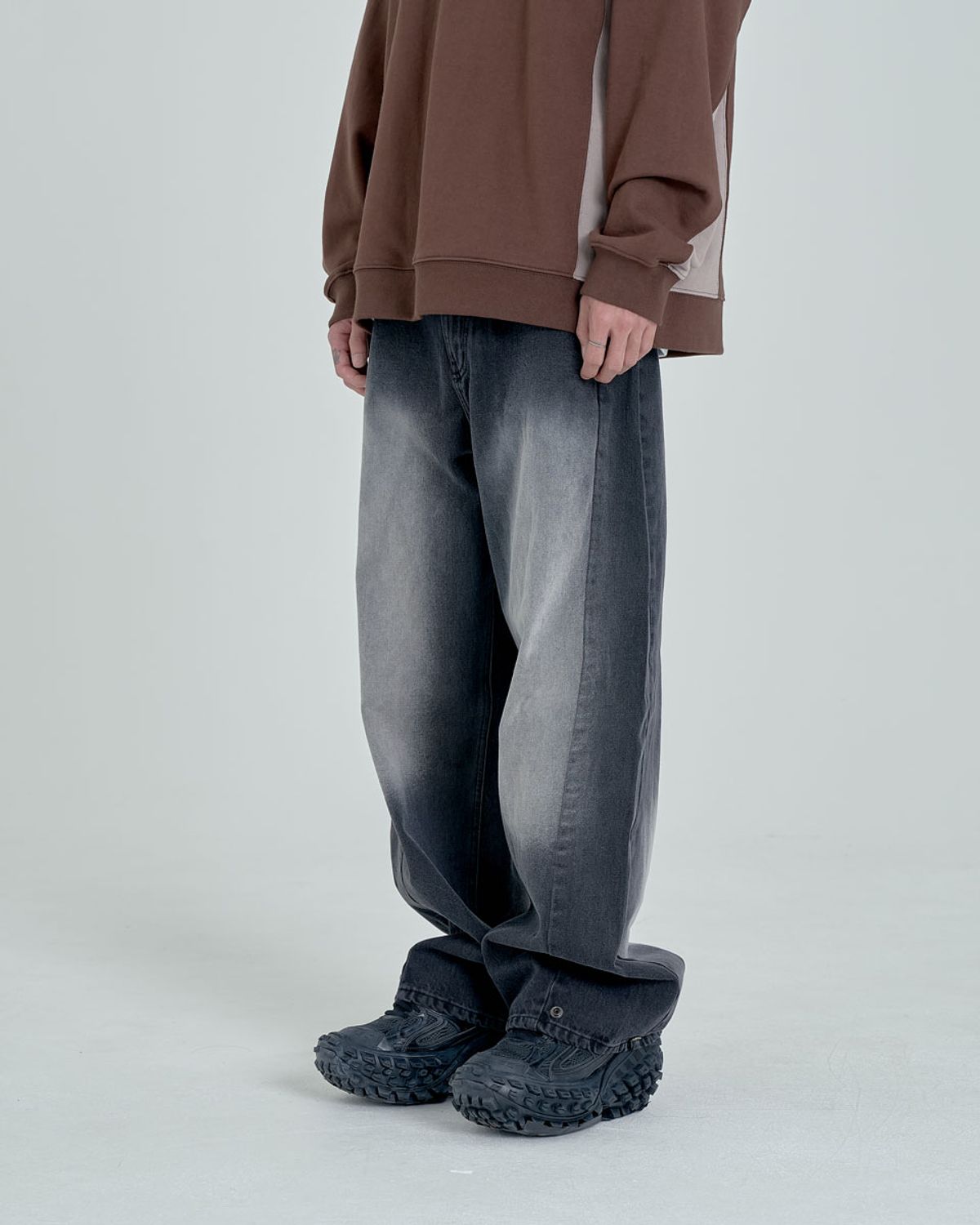 이넥시스(INEXCIS) 와이드 스냅 데님팬츠 (Washed Black)
