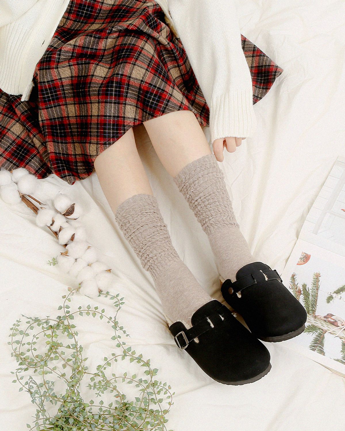 삭스에이(SOCKSA) [2켤레]U911 따뜻한 도톰 코지 골지 니트 롱 레그 워머 더블쿠션 156N 더블코튼 긴 양말 여자 보온 수족냉증 수면양말
