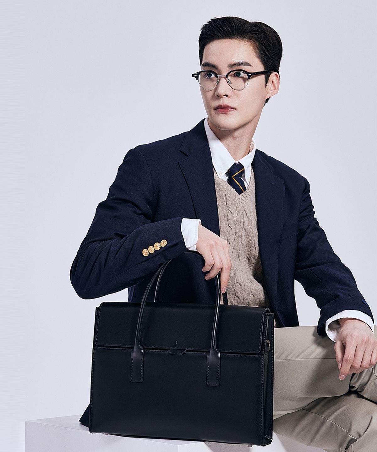 베드포드일레븐스(BEDFORD11TH) 랩탑수납 폴리건탑핸들비지니스레더토트 블랙