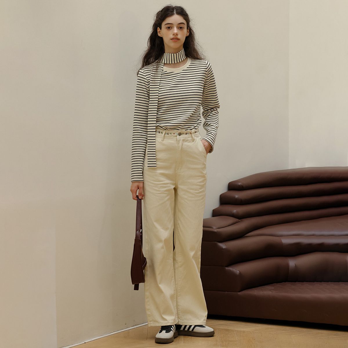 던드롭(DUNDROP) DD_Flower embroidered waist wide pants