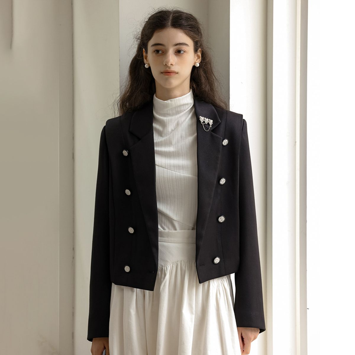 던드롭(DUNDROP) DD_Asymmetrical diagonal knit top