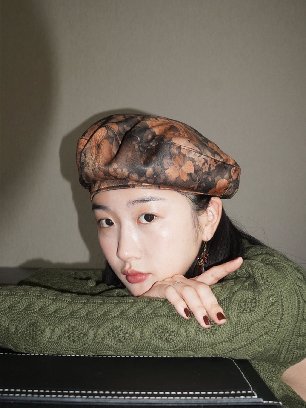 콜로신스(COLOCYNTH) Yokito Beret Flower SandyBrown