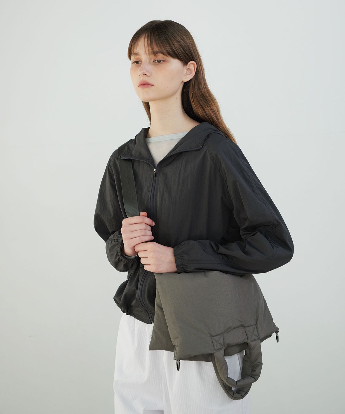 38컴온커먼(38COMEONCOMMON) Padded Folding Bag (Charcoal)