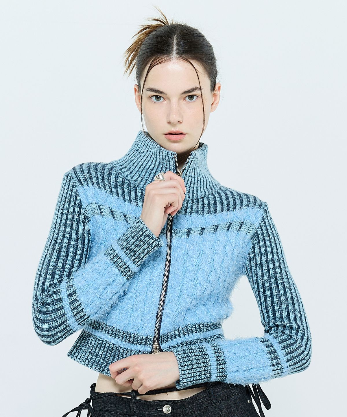 라티젠(LARTIGENT) L6 COLORBLOCK KNIT ZIPUP(BLUE)