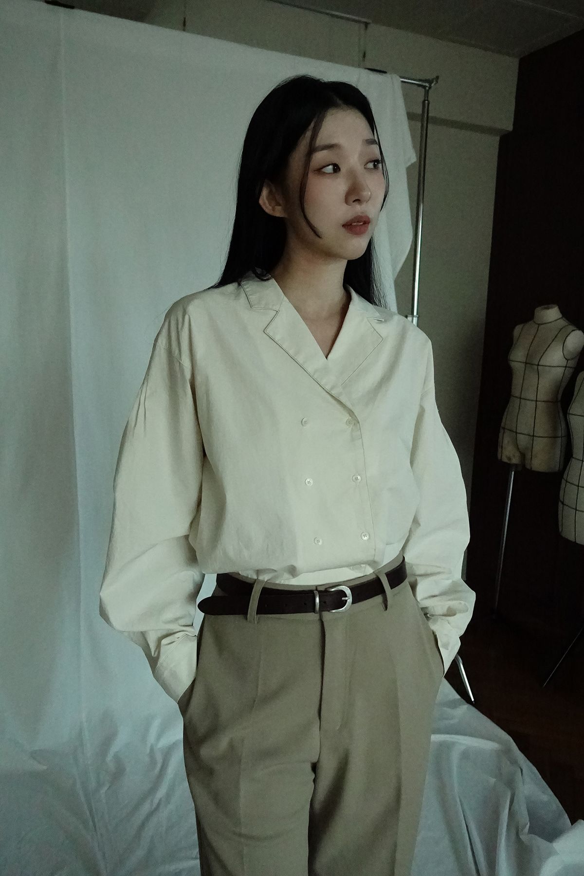 네이로(NAYRO) 핀턱셔츠 아이보리