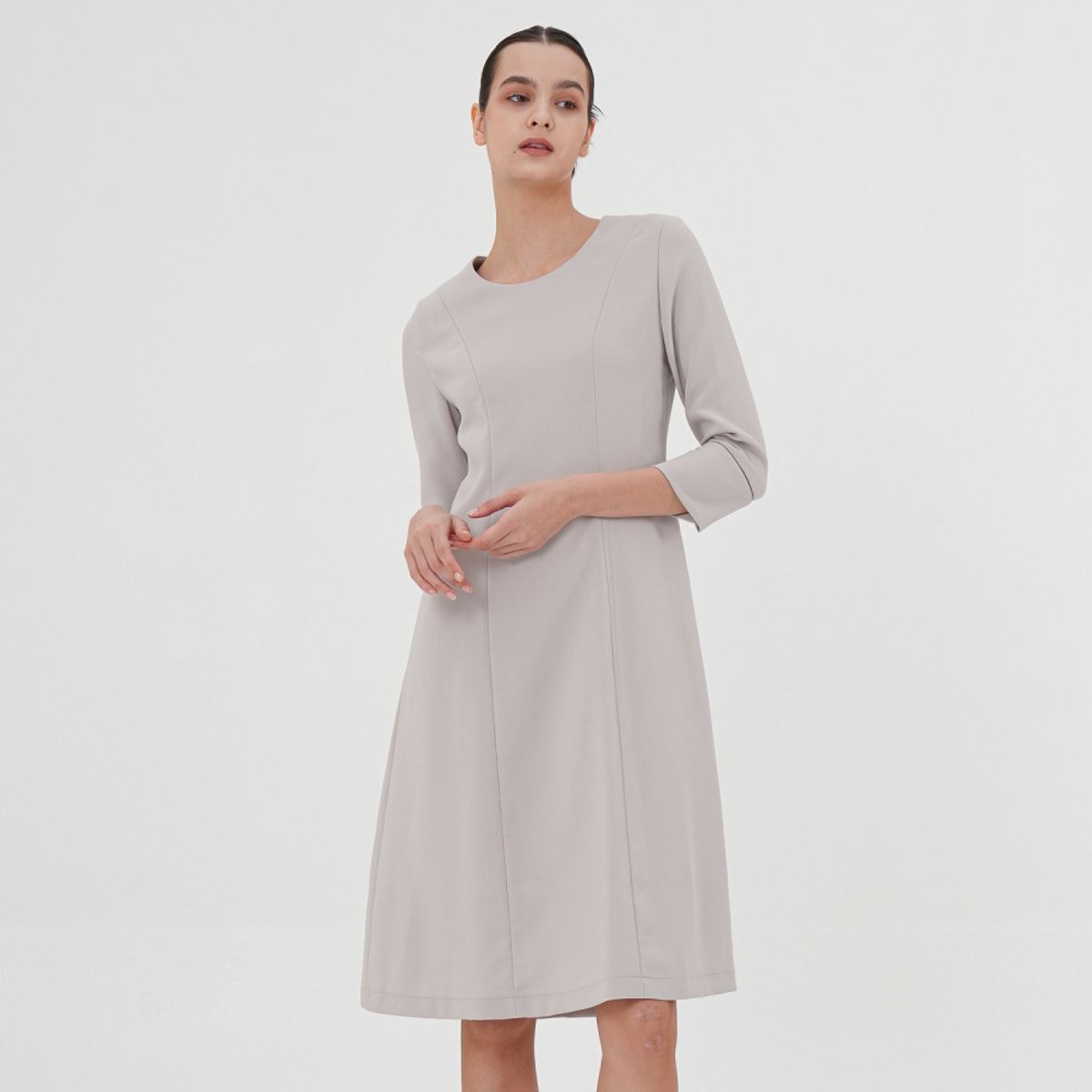 아쿠드(ACUD) Chain Detail Slim Dress _Beige