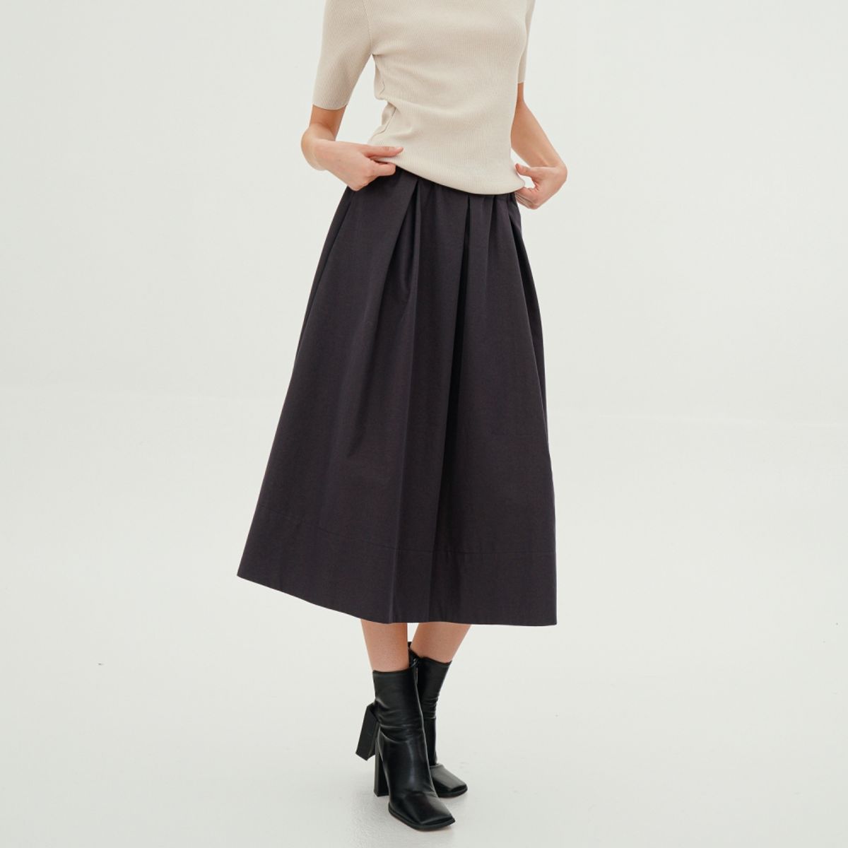 아쿠드(ACUD) Tuck Detail Midi Skirt _ Navy