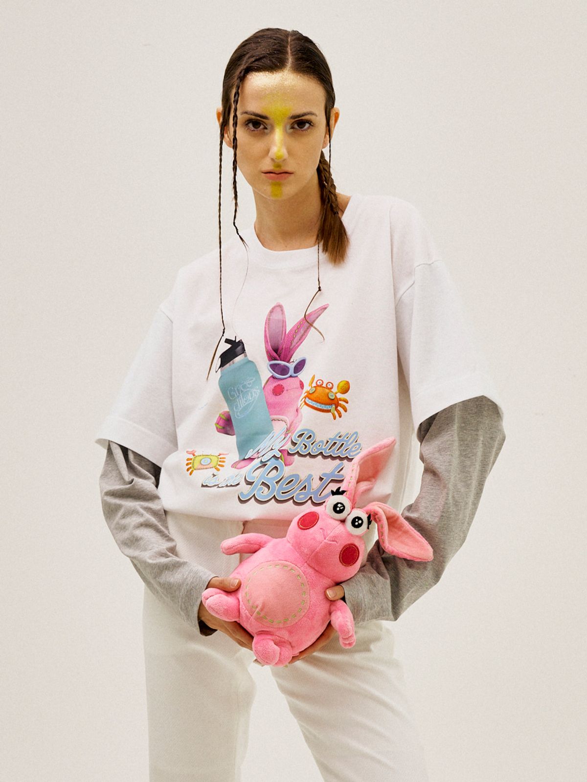 그리디어스(GREEDILOUS) Bunny Contrast Sleeve T-Shirt Gray
