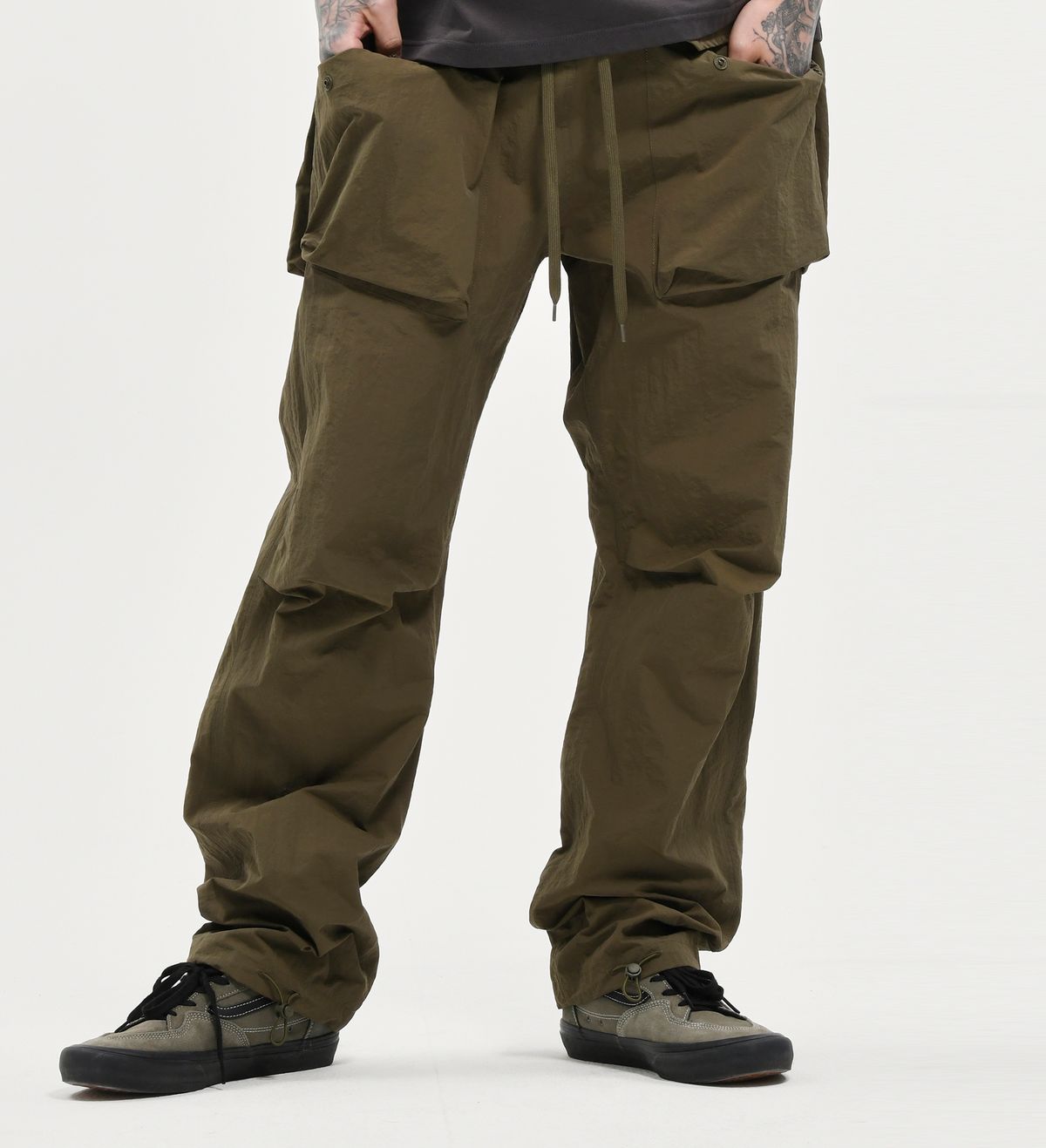 엑스트라오디너리(EXTRAORDINARY) UTILITY 1 NYLON PANTS KHAKI