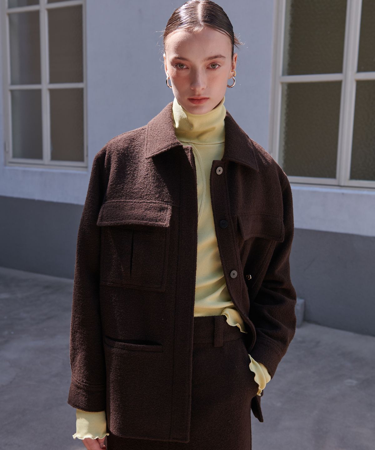 언뮤트(UNMUTE) SHIRTS DETAIL WOOL JACKET (BROWN)