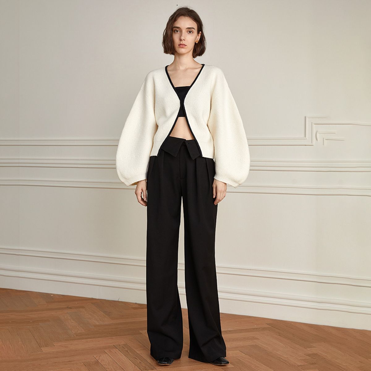 와이와이아이엠(YYIAM) YY_Triple button high waist pants