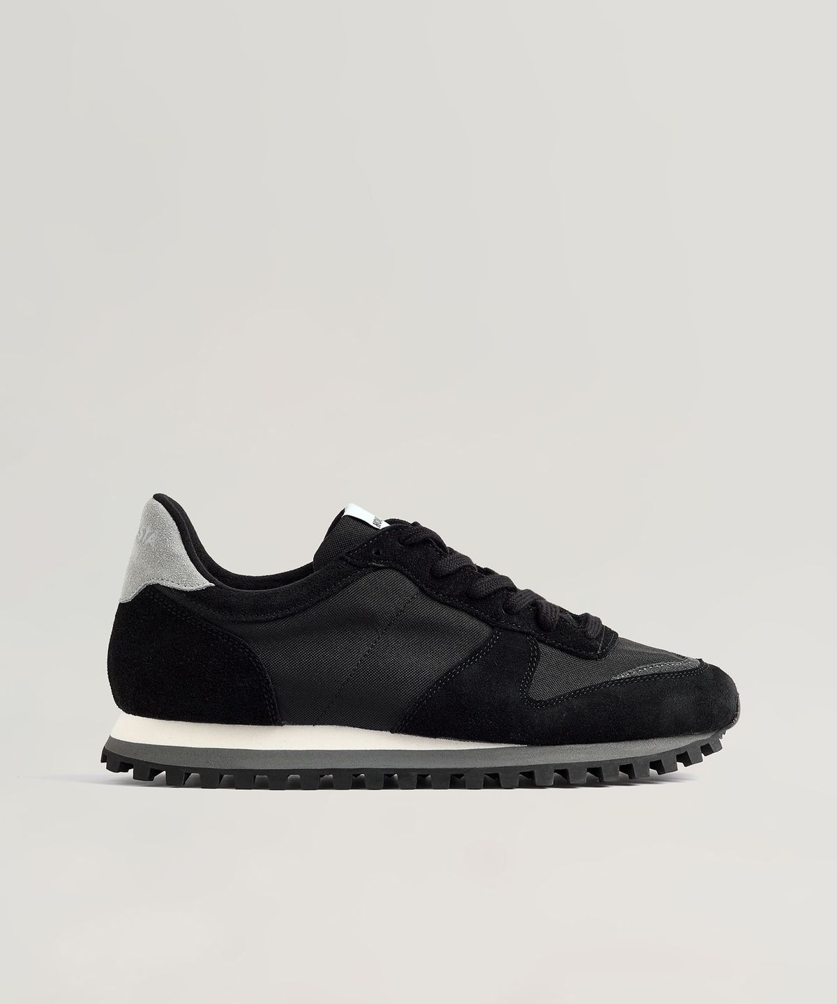 노베스타(NOVESTA) 마라톤 트레일 Black