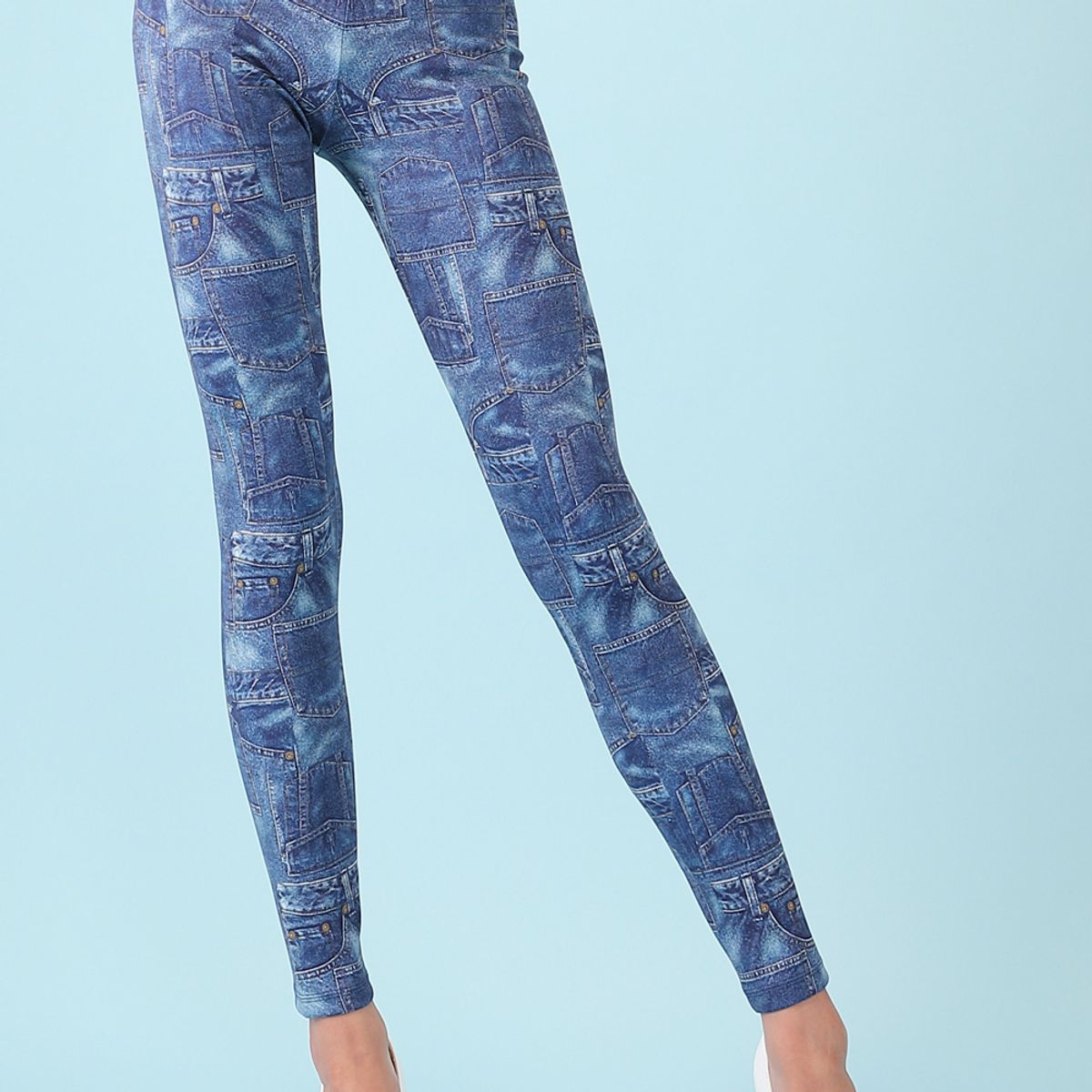 엠씨엔스포츠(MCNSPORTS) SWIRLING POCKET DARK BLUE 청바지 9부 레깅스