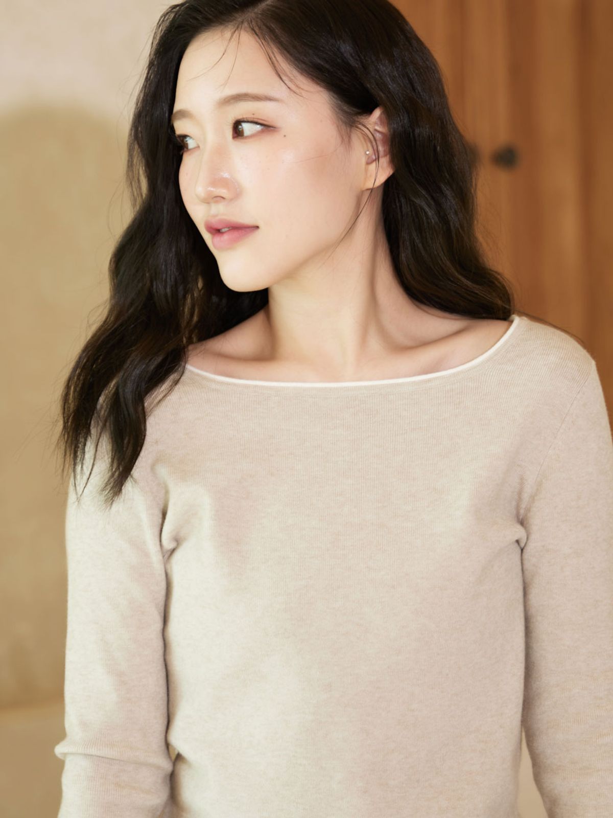 아이홀릭 캐시미어(AYIHOLIC CASHMERE) 배색핀 스퀘어 넥  긴팔니트 #2COLOR