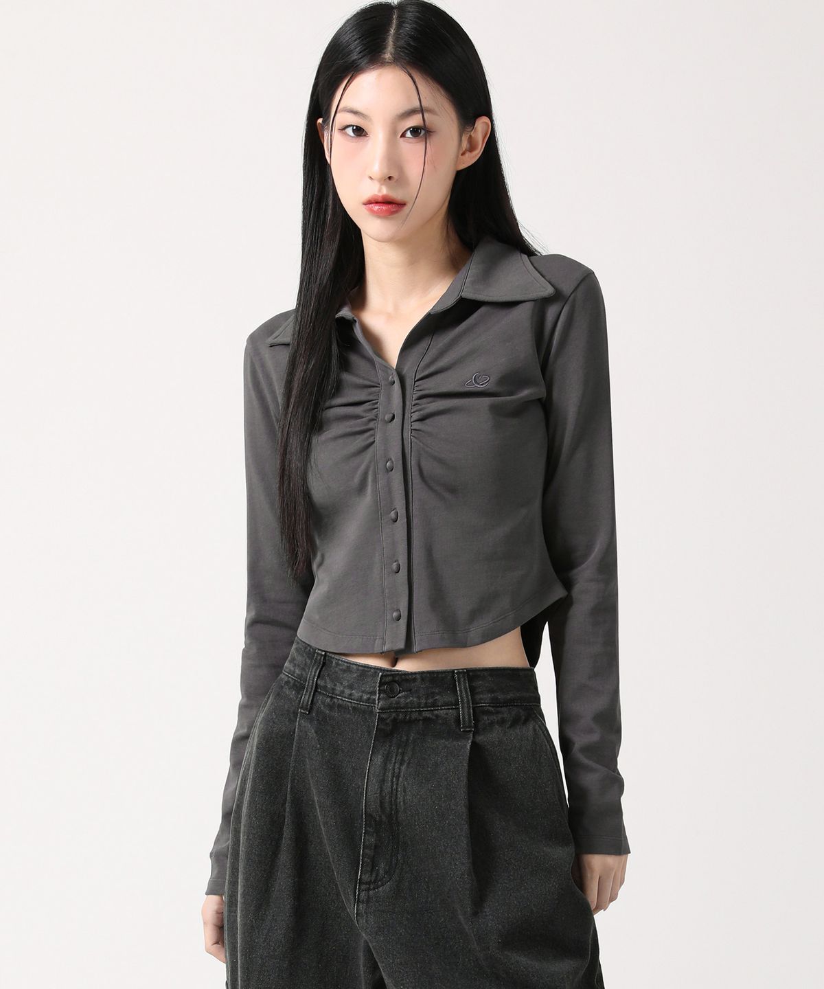 어반드레스(AVANDRESS) Nicole Cara Shirring Shirt CHARCOAL