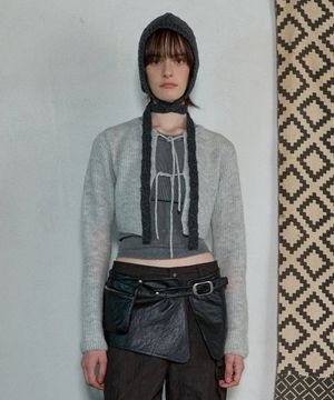 STRAP CROPPED CARDIGAN - LIGHT GRAY