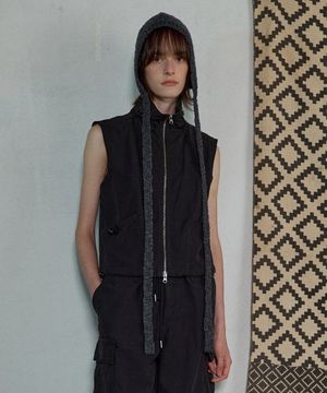 TWO WAY COTTON VEST - BLACK