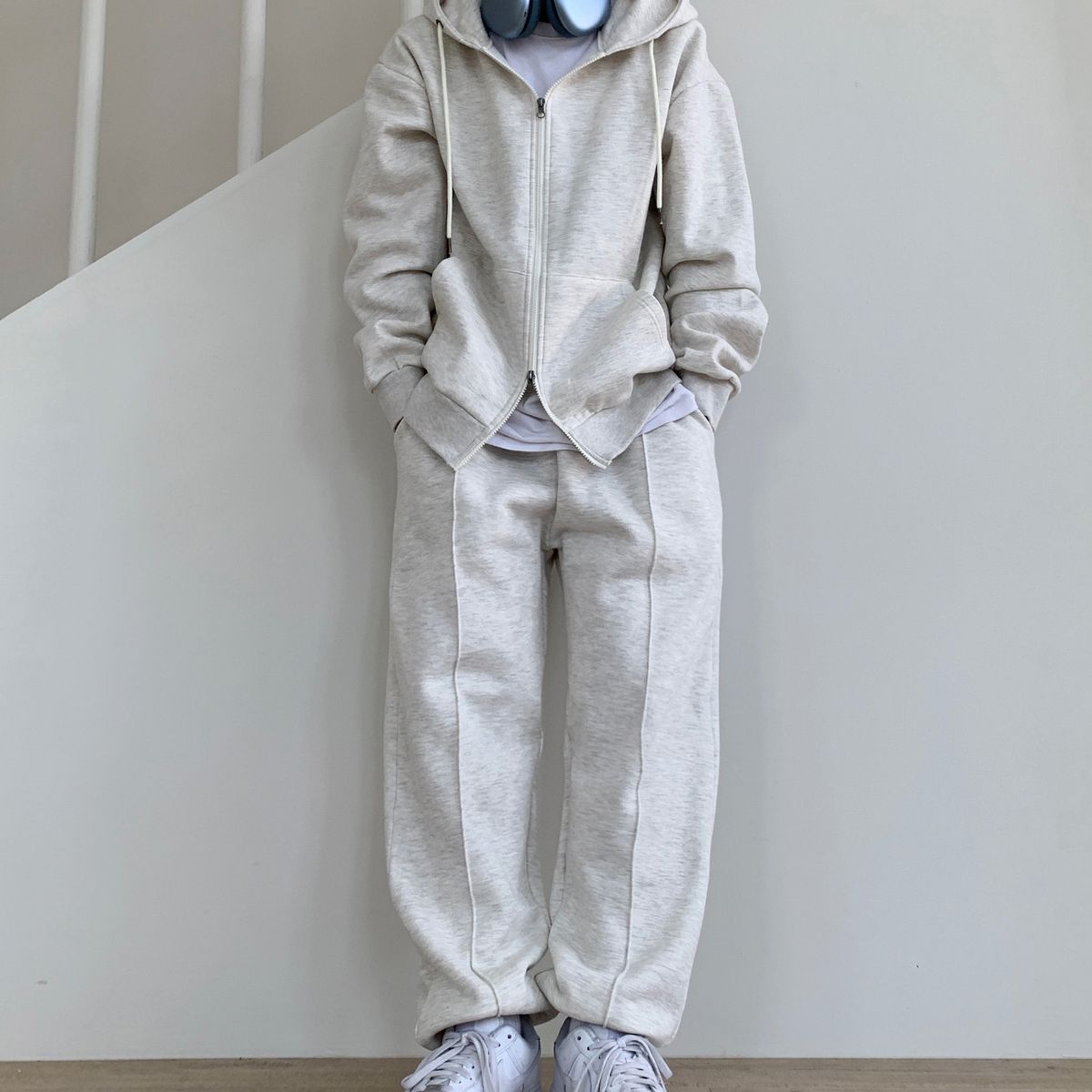 락트개러지(ROCKED GARAGE) [UNISEX] 핀턱 와이드 스웨트 조거 팬츠