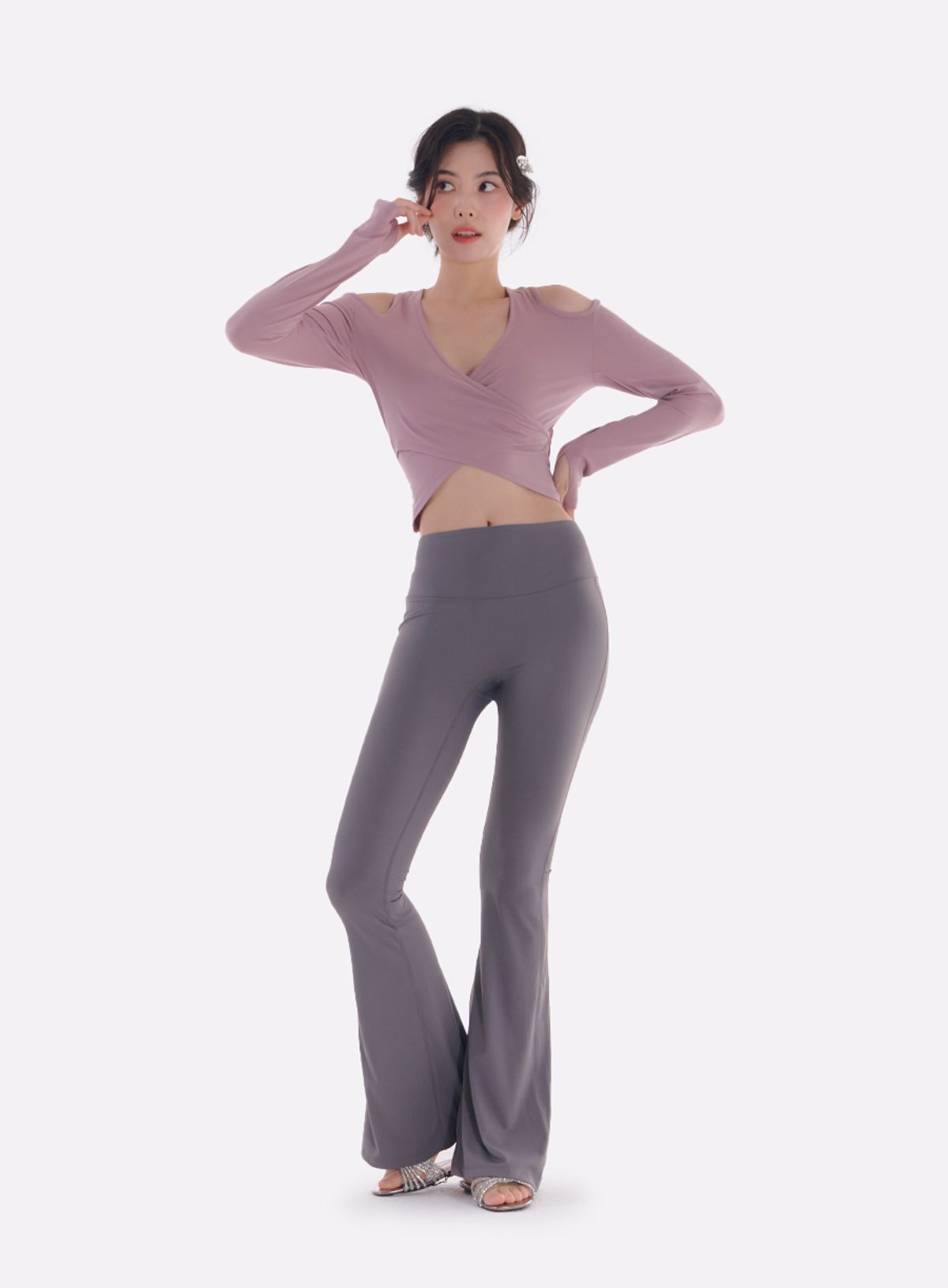 레르(LER) 부츠컷 롱 레깅스 차콜 L23PT01CH