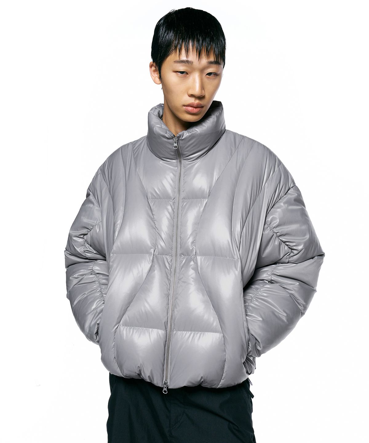 인사일런스(INSILENCE) 웨이브라인 다운 자켓 LIGHT GREY
