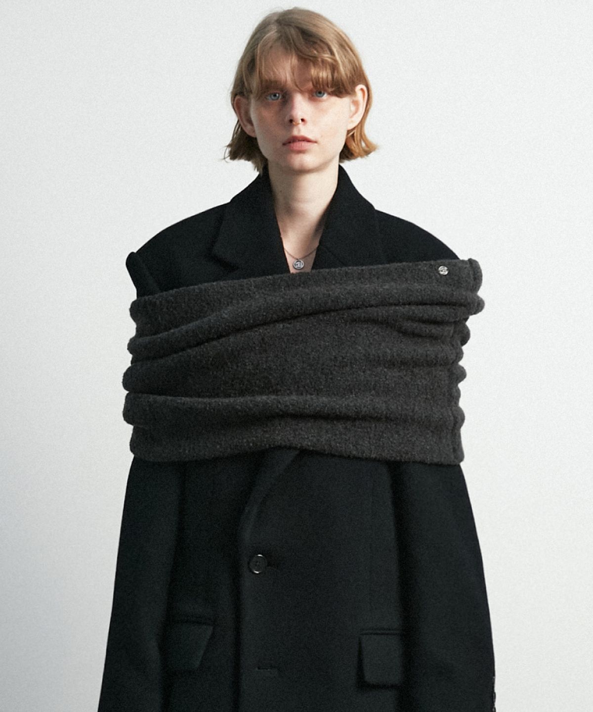 문선 아카이브(MOONSUN ARCHIVE) Mogg Tube Muffler / Charcoal