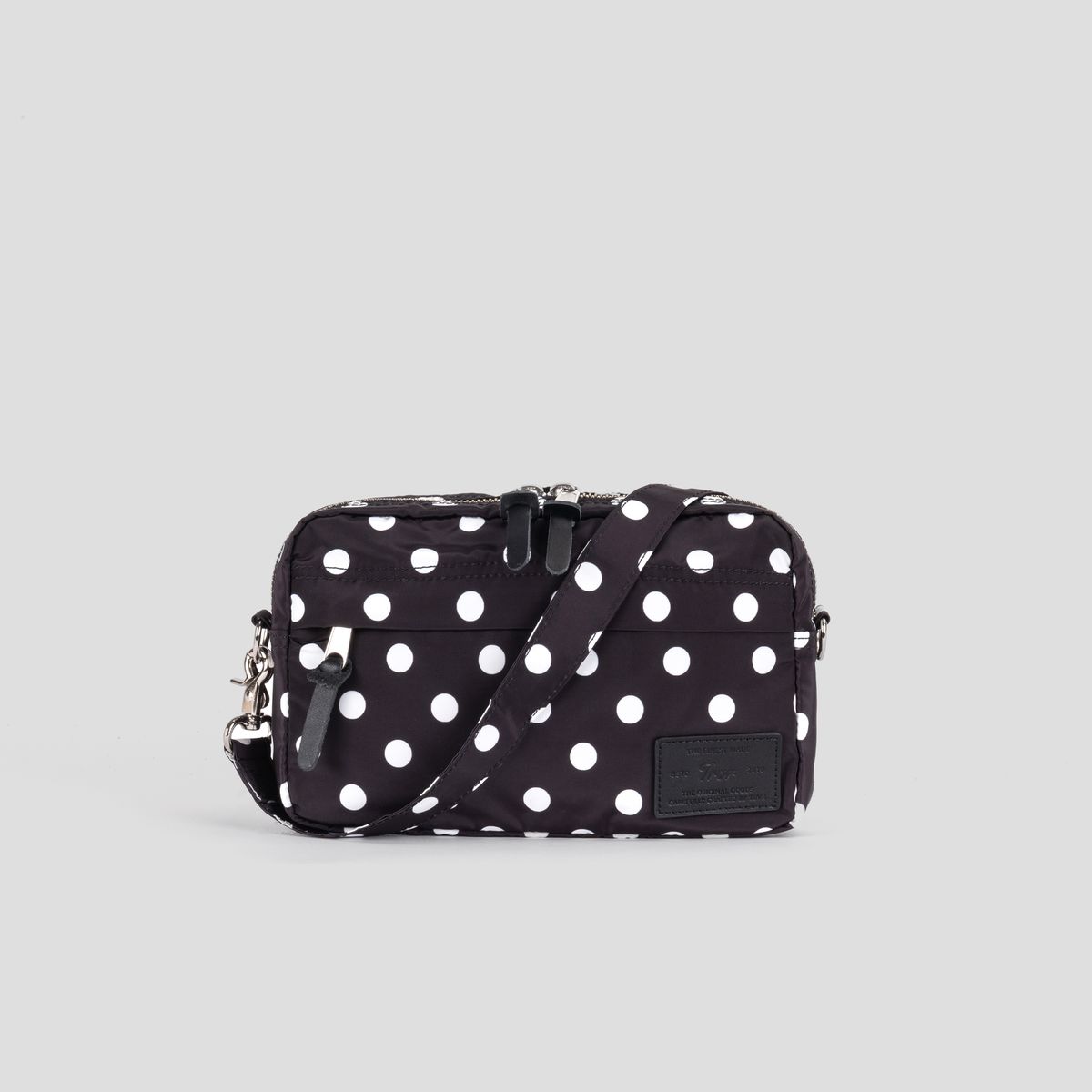 티알브이알(TRVR) Staple Travel Pouch Polka Dot
