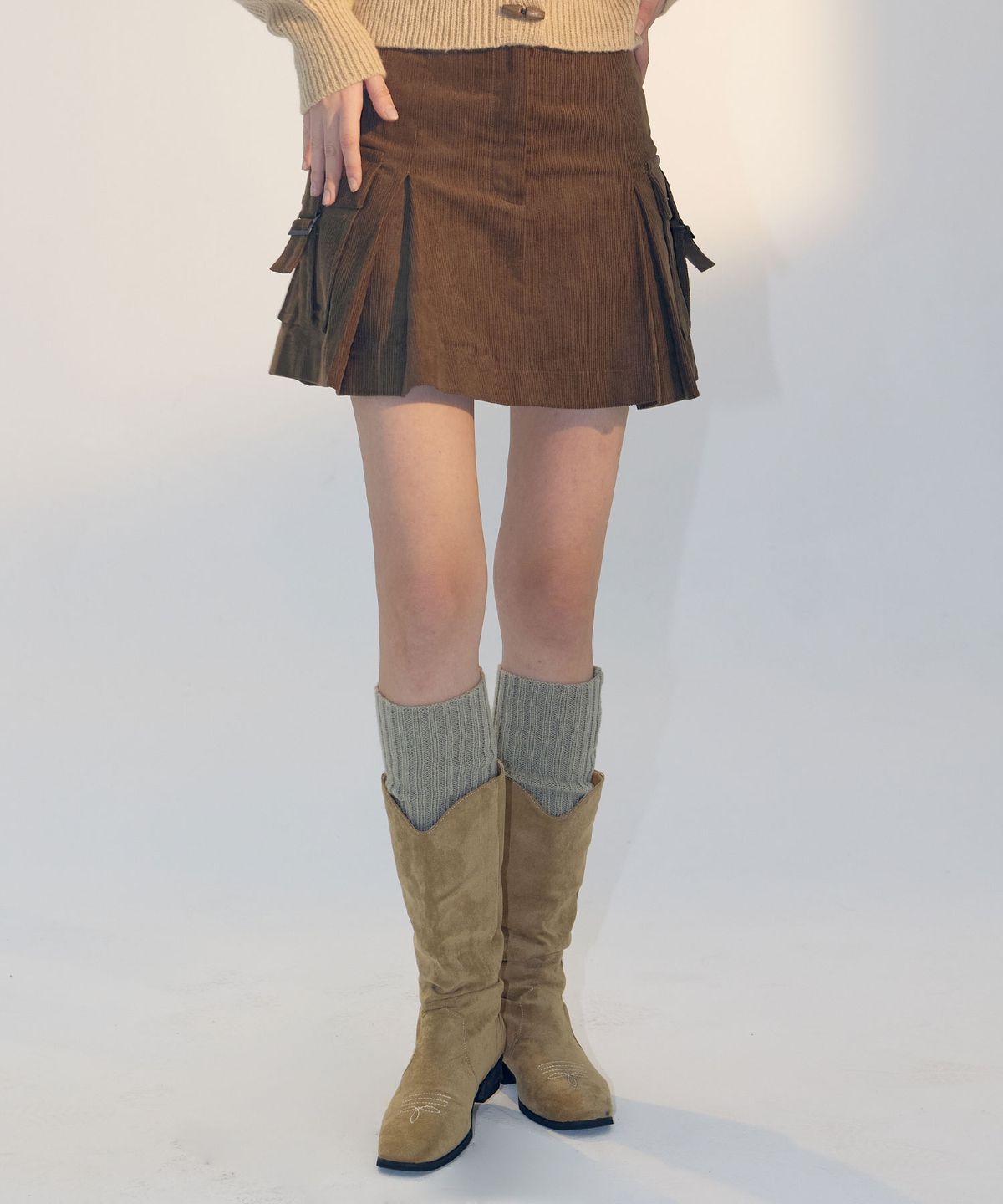 델리센트(DELICCENT) 코듀로이 카고 미니 스커트 [KHAKI]