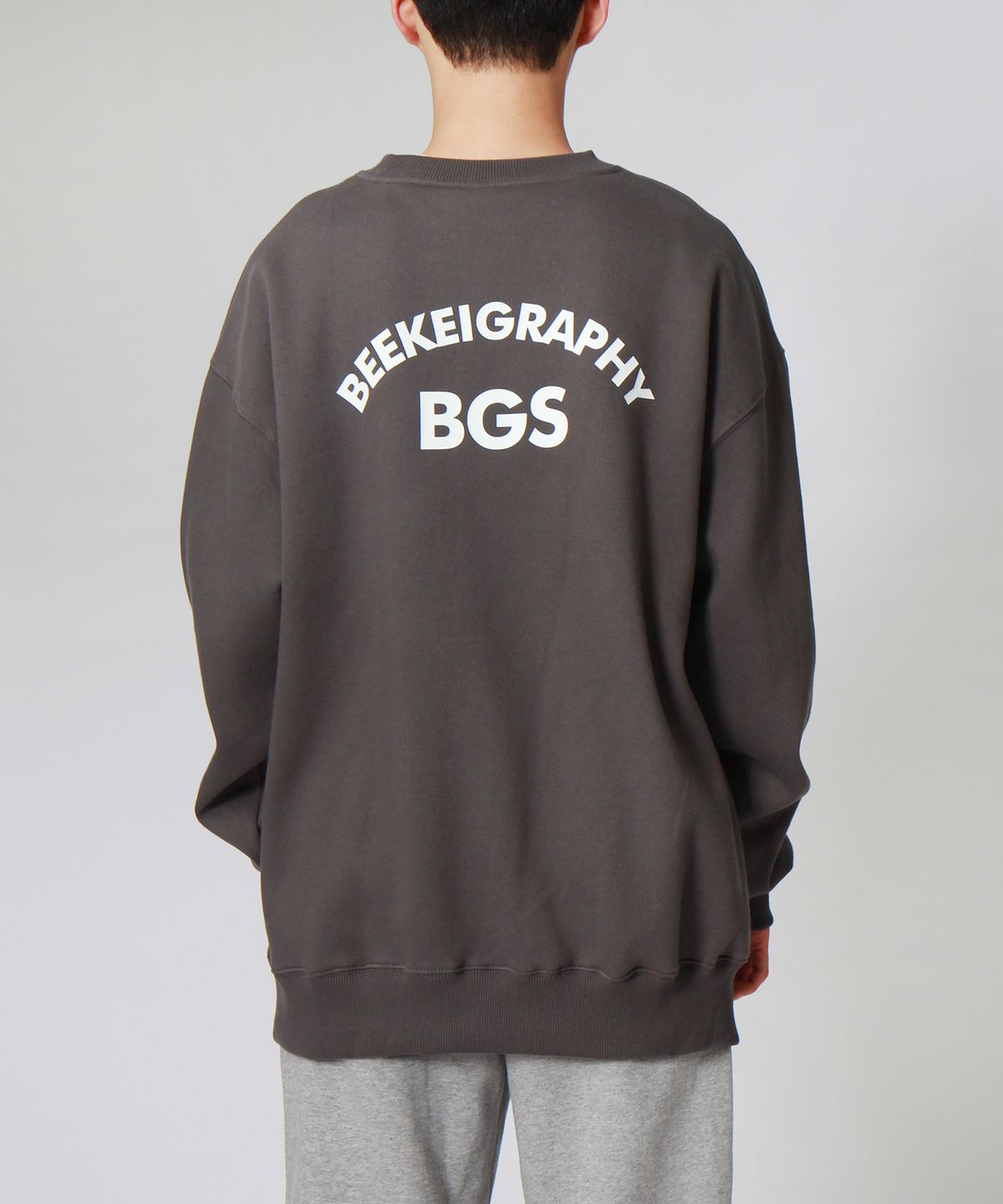 앱놀머씽(ABNORMALTHING) BGS23 CREWNECK (CHARCOAL)