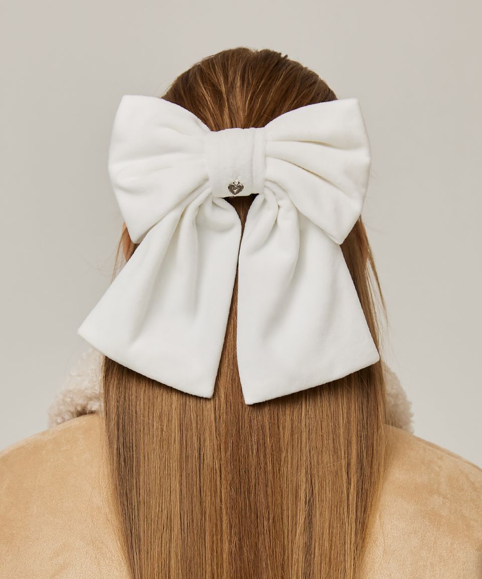 ★VVV ★ BELBOA BIG RIBBON PIN MUSINSA公式 | VVV Belboa Big Ribbon Pin _ White